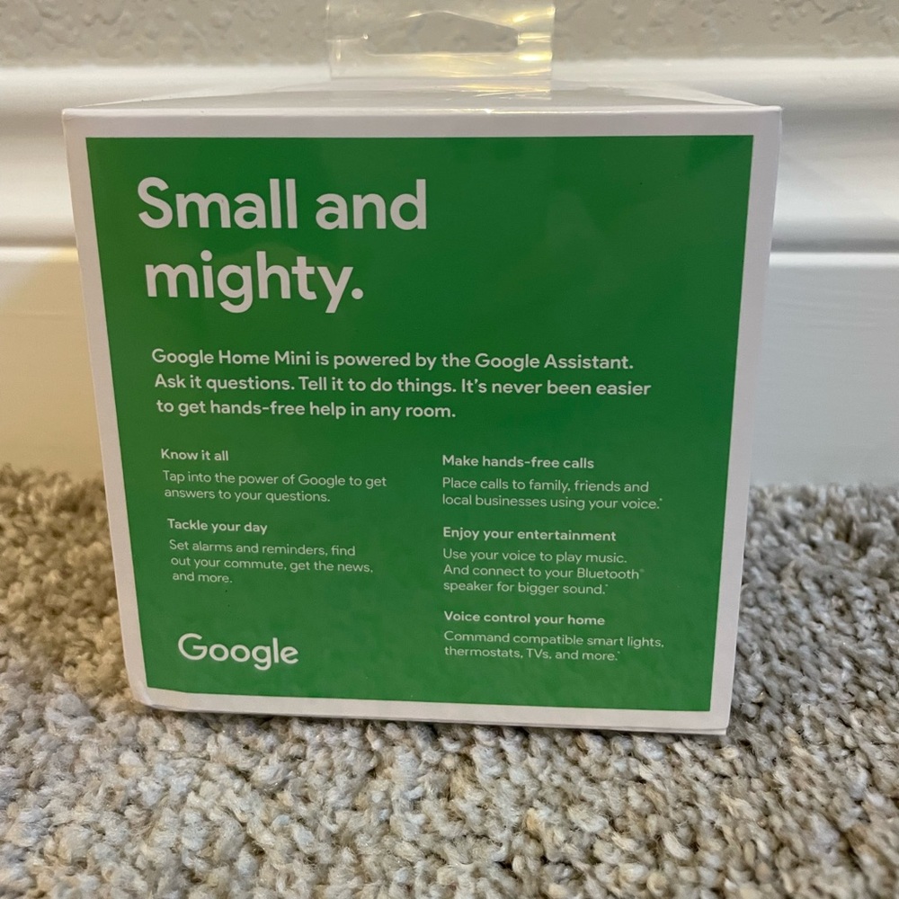 Google Home Mini - Picture 3 of 4